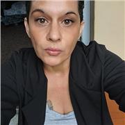 Educatrice e maestra elementari indegnante presso scuola alberghiera